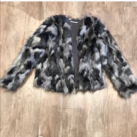Tularosa Faux fur coat - Picture 2 of 5